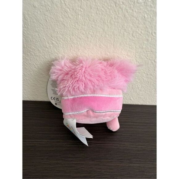Squishmallows Brina The Bigfoot Strawberry Milk 3" Clip-On Keychain - Picture 3 of 5